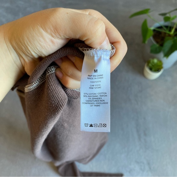 Garage brown Kylie exposed seams long sleeve top size M - Picture 8 of 8